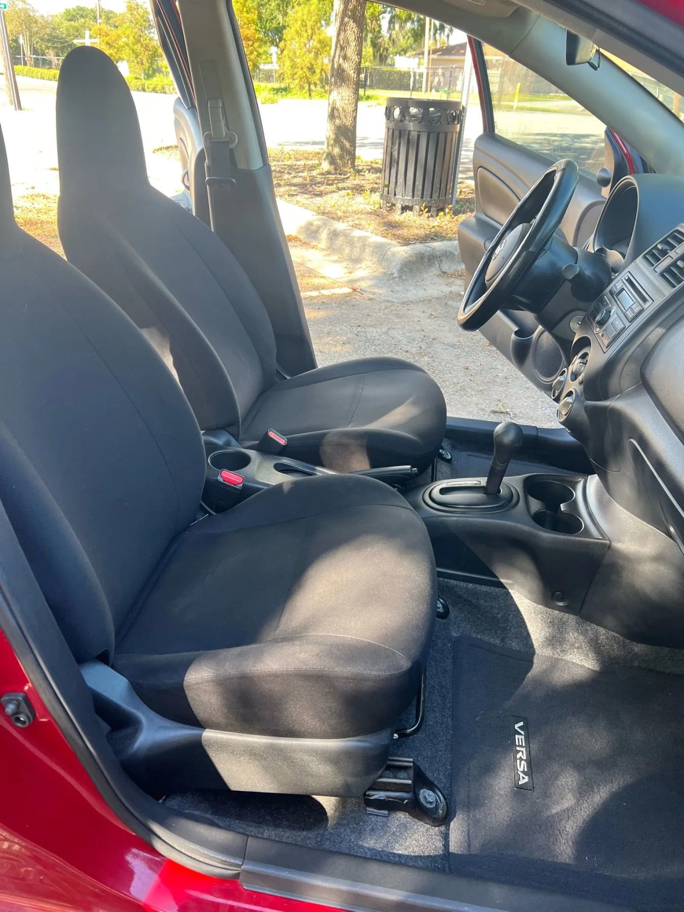Used 2014 Nissan Versa S Plus FWD image 13