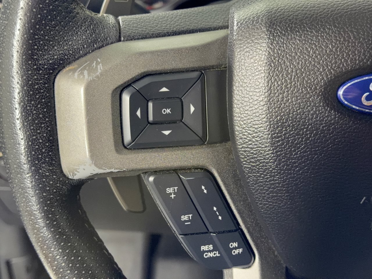 Used 2017 Ford F150 Raptor w/ Equipment Group 802A Luxury AWD/4WD image 21