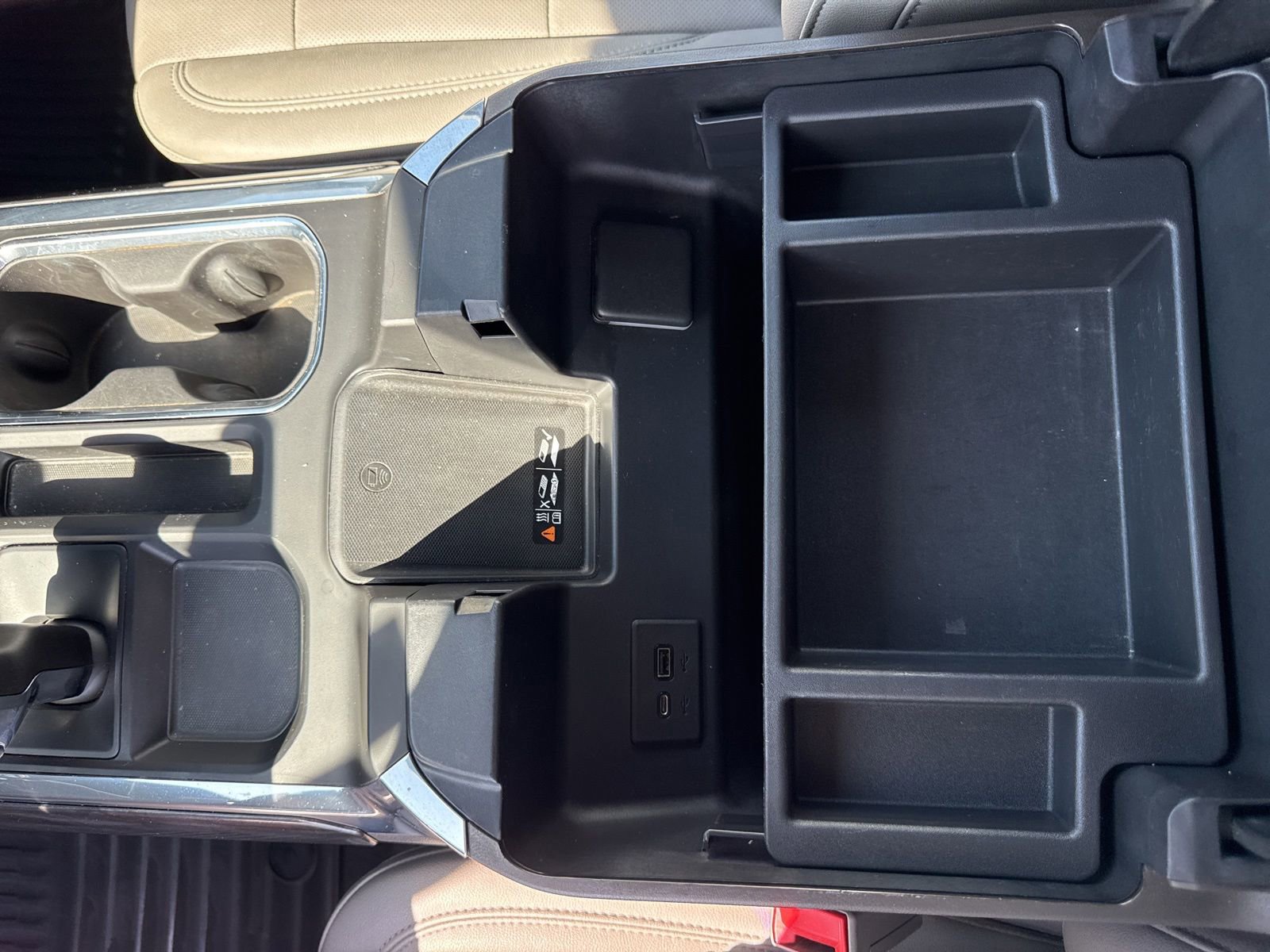 Used 2022 Chevrolet Silverado 1500 LTZ w/ LTZ Convenience Package II RWD image 26