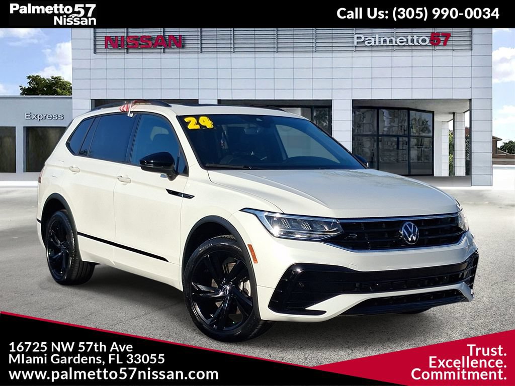 Used 2024 Volkswagen Tiguan SE R-Line FWD image 1