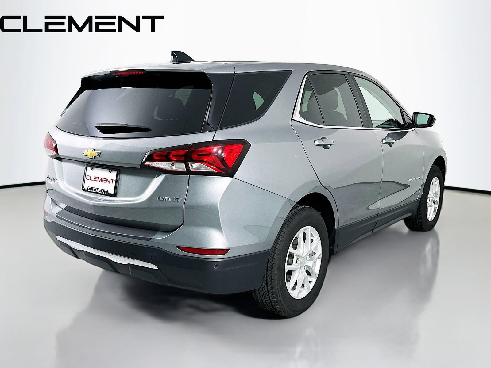 Used 2023 Chevrolet Equinox LT AWD/4WD image 7