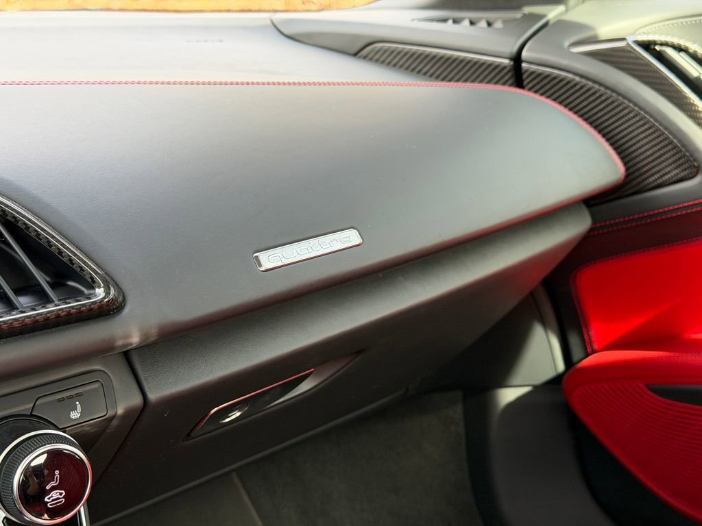 Used 2018 Audi R8 V10 image 28