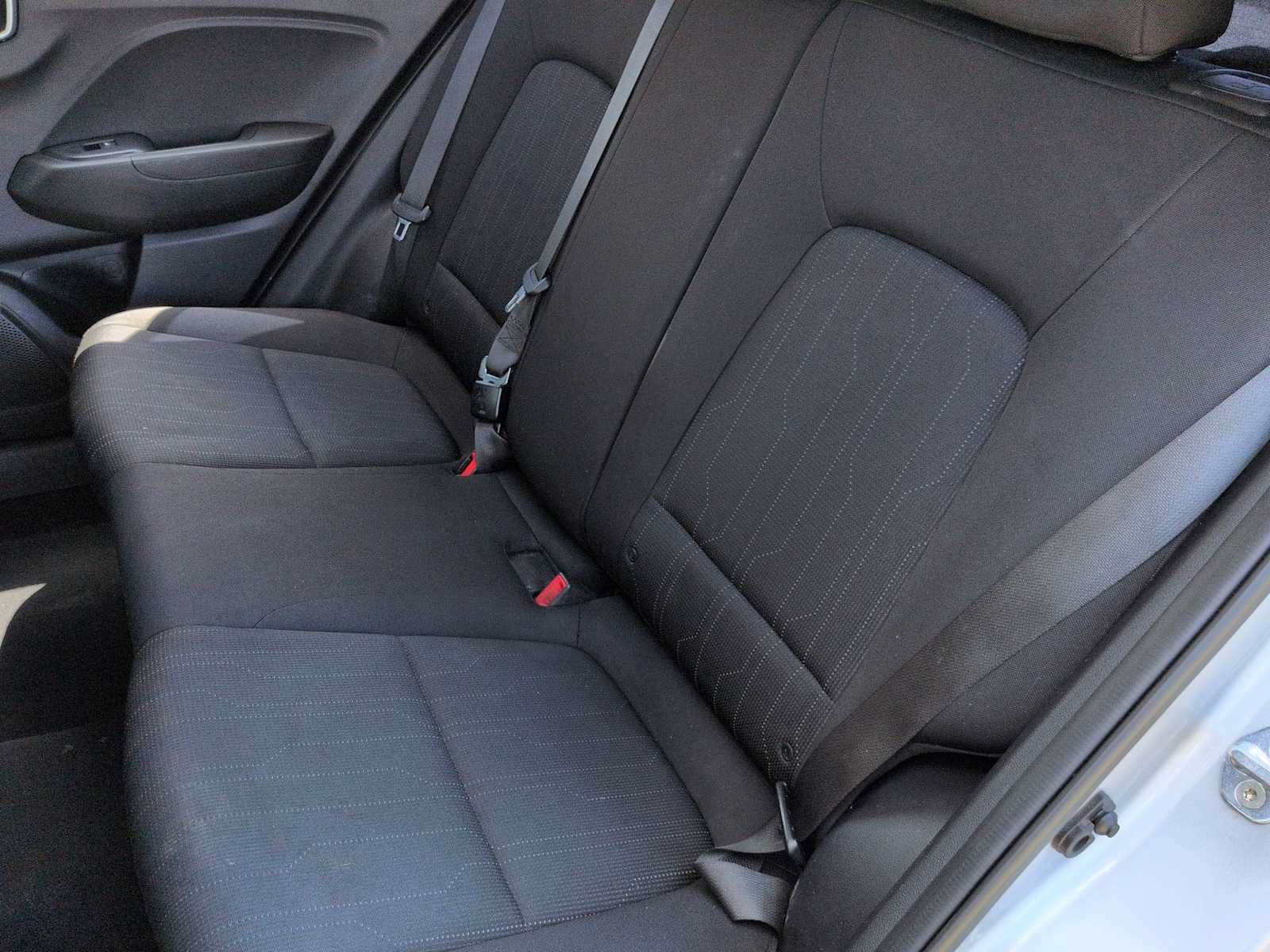Certified 2021 Hyundai Venue SE FWD image 20