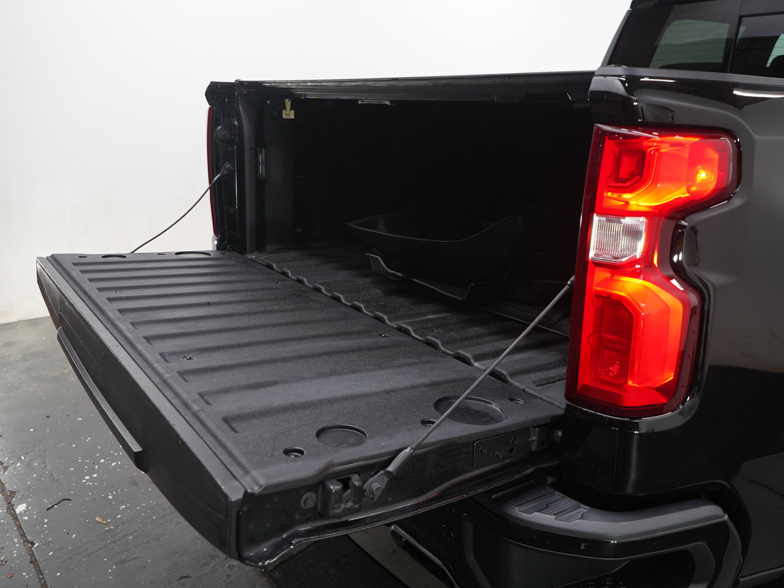 Used 2021 Chevrolet Silverado 1500 RST w/ All Star Edition Plus AWD/4WD image 18