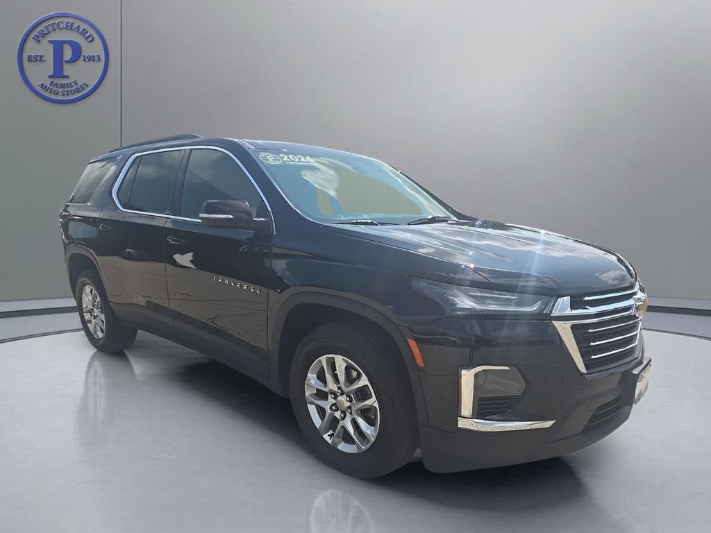 Used 2024 Chevrolet Traverse LT