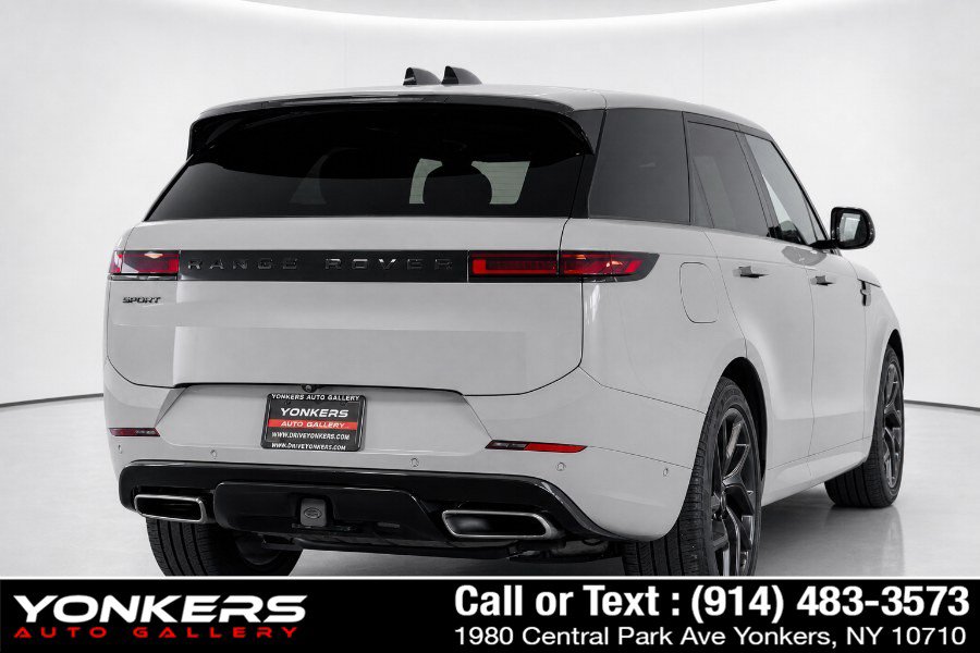Used 2024 Land Rover Range Rover Sport Dynamic SE AWD/4WD image 7