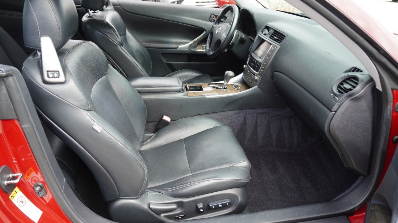 Used 2010 Lexus IS 350C RWD image 14