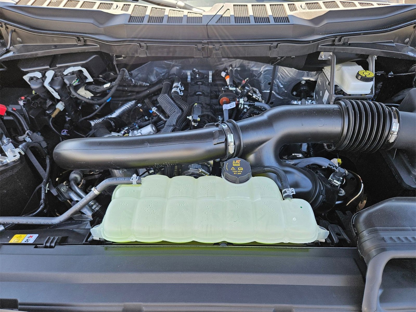 New 2025 Ford F150 Lariat w/ Equipment Group 502A High image 22