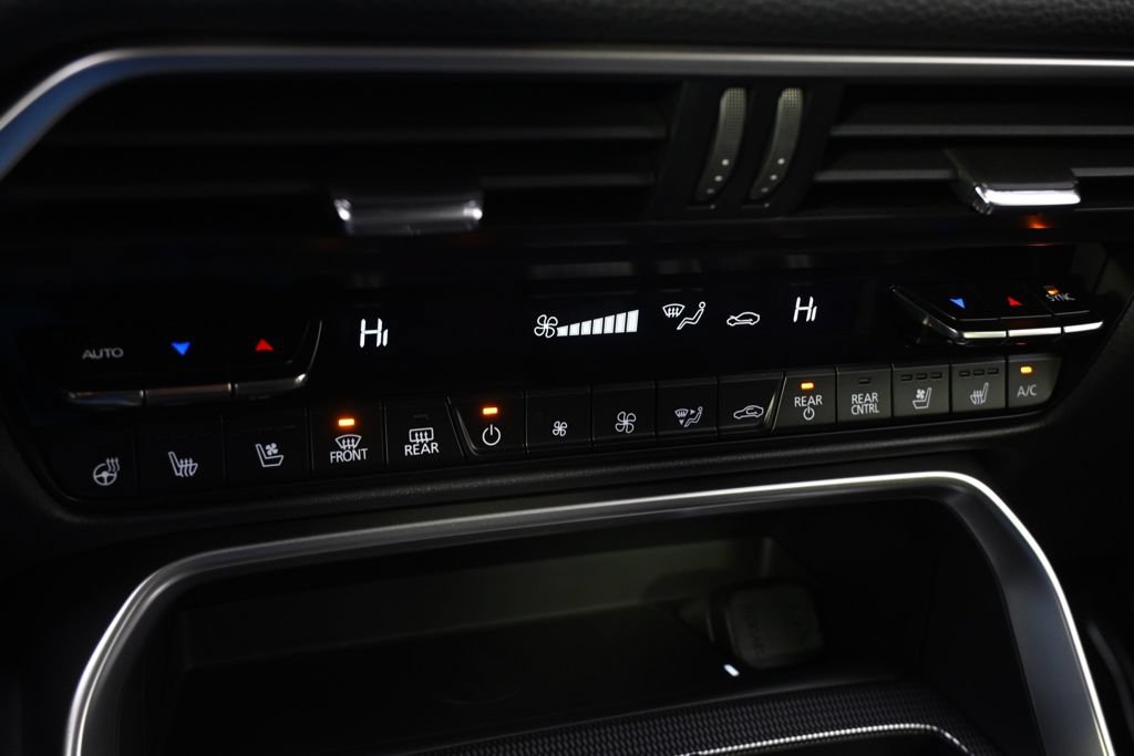 Used 2026 MAZDA CX-90 Plug-In Hybrid w/ Preferred AWD/4WD image 31