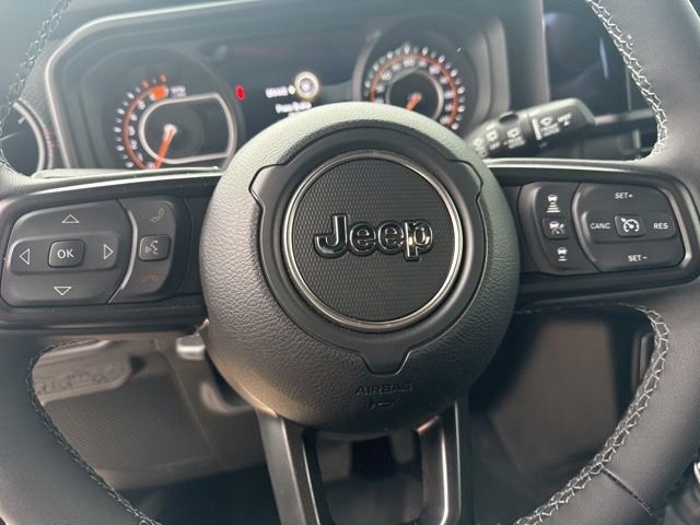 Used 2026 Jeep Wrangler Unlimited Rubicon AWD/4WD image 12