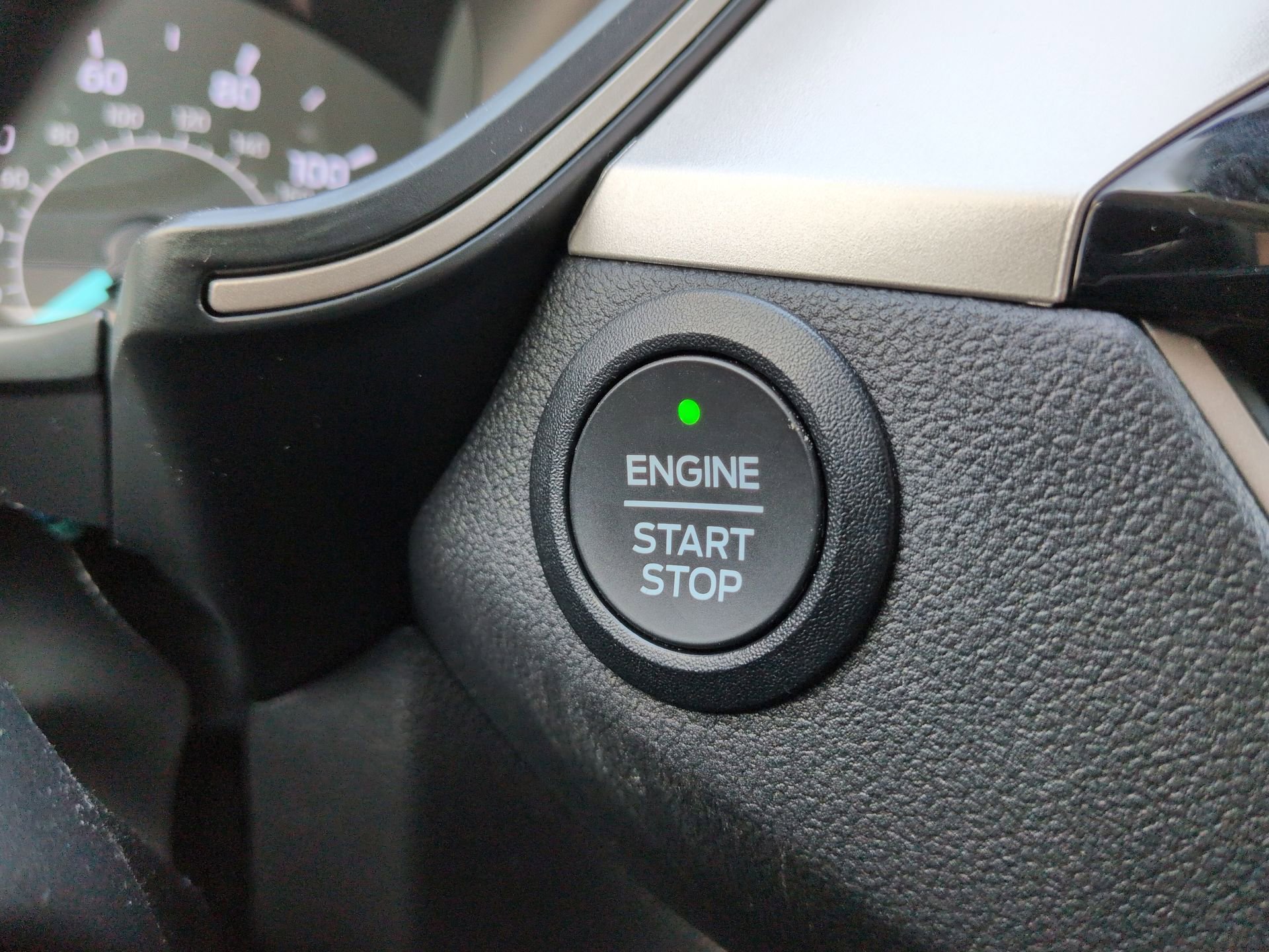 Used 2022 Ford Escape SE w/ Convenience Package image 16