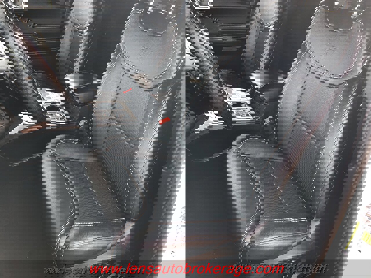 Used 2020 Ford Explorer ST image 12