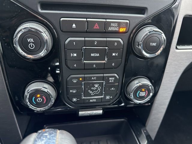 Used 2014 Ford F150 Limited image 25