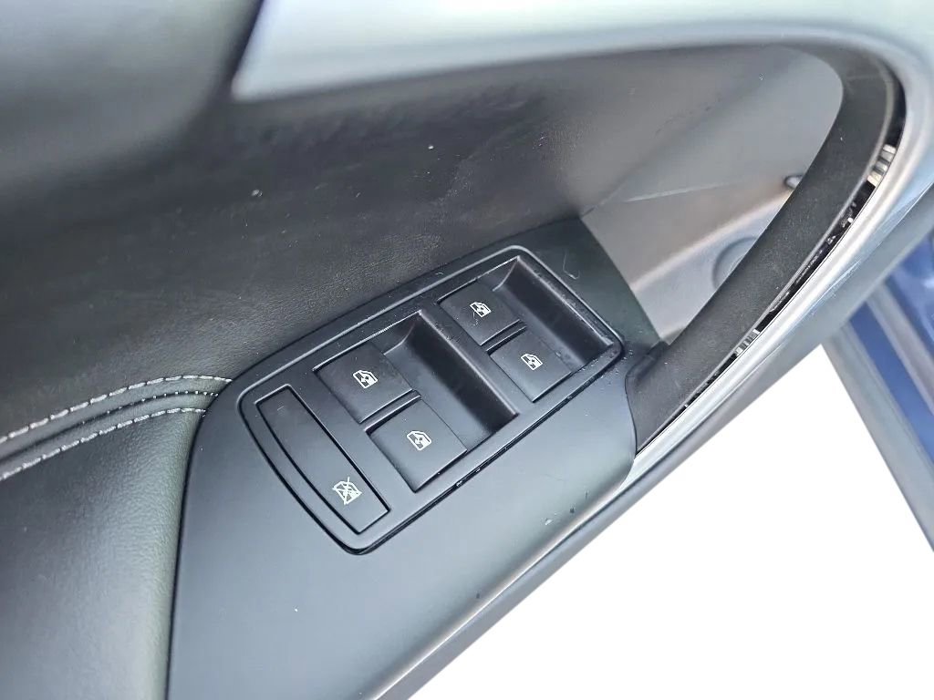 Used 2016 Buick Regal Premium FWD image 12