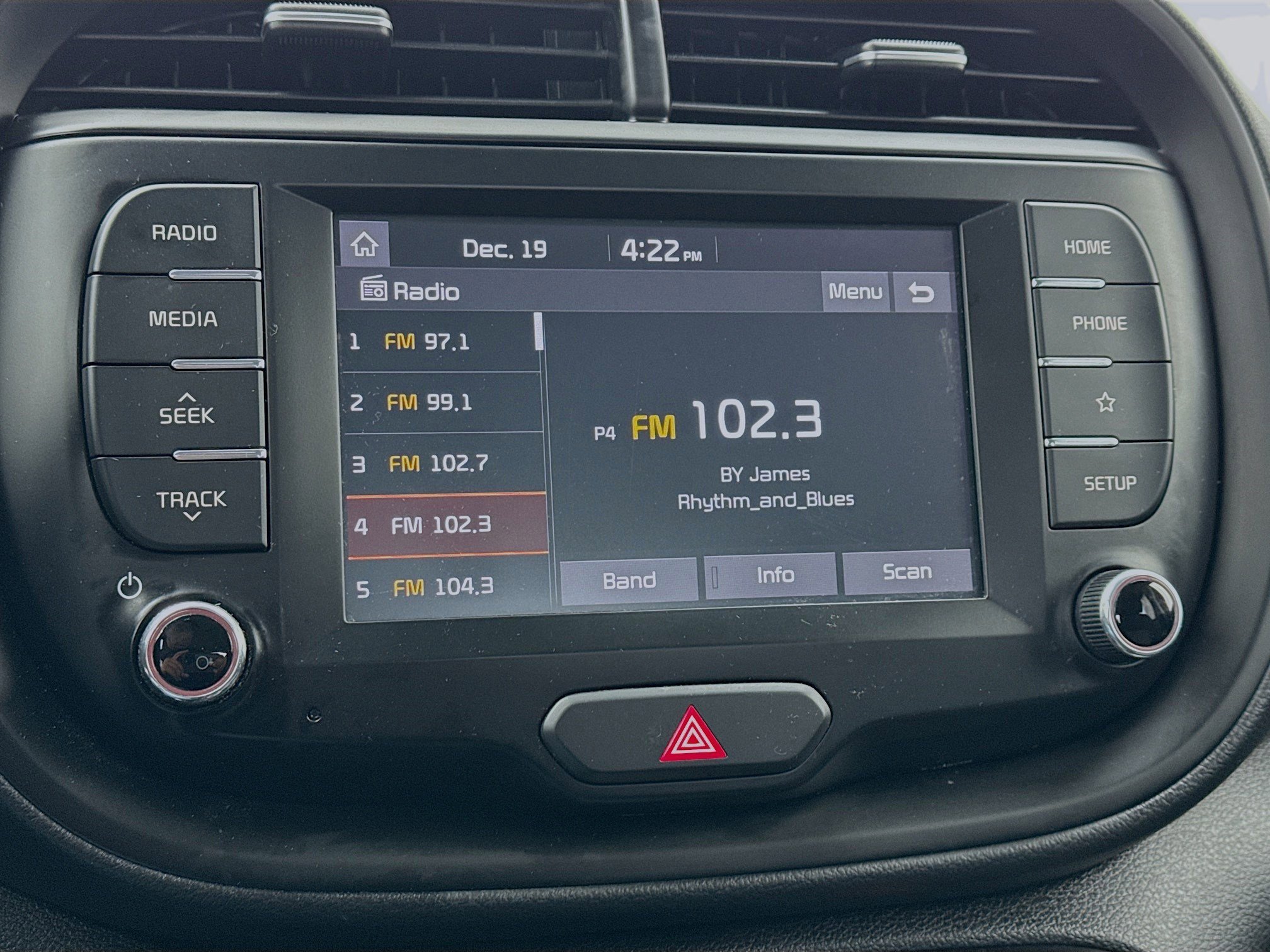 Used 2020 Kia Soul LX image 11