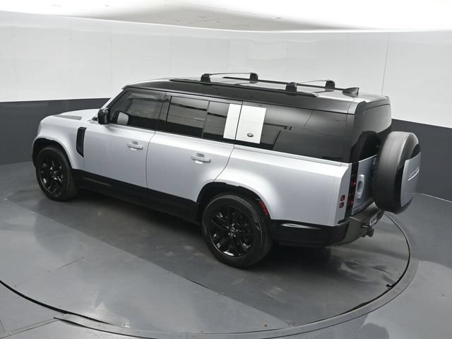 Used 2024 Land Rover Defender 130 X-Dynamic SE AWD/4WD image 48