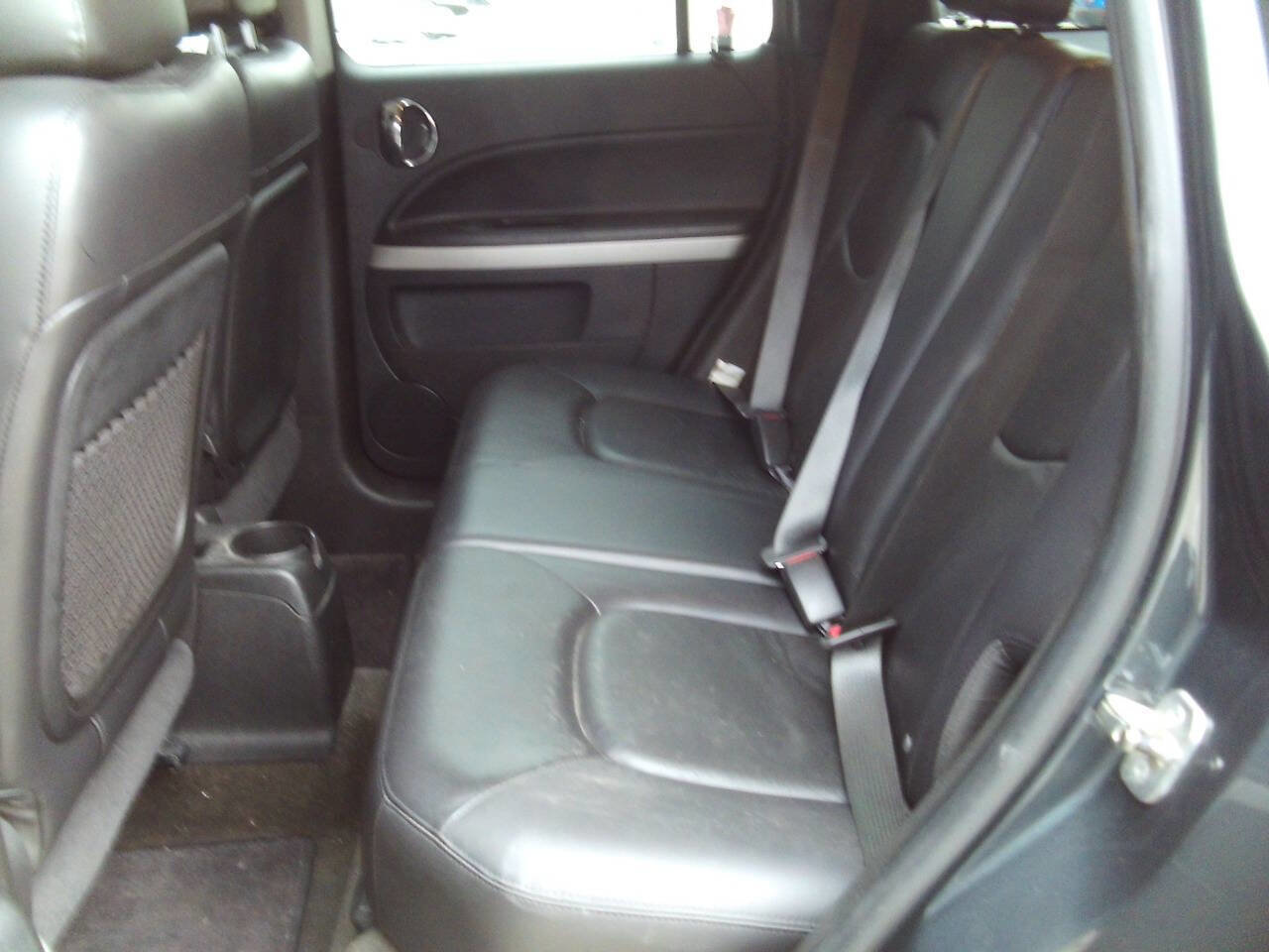 Used 2011 Chevrolet HHR LT w/ LT Preferred Equipment Group image 14