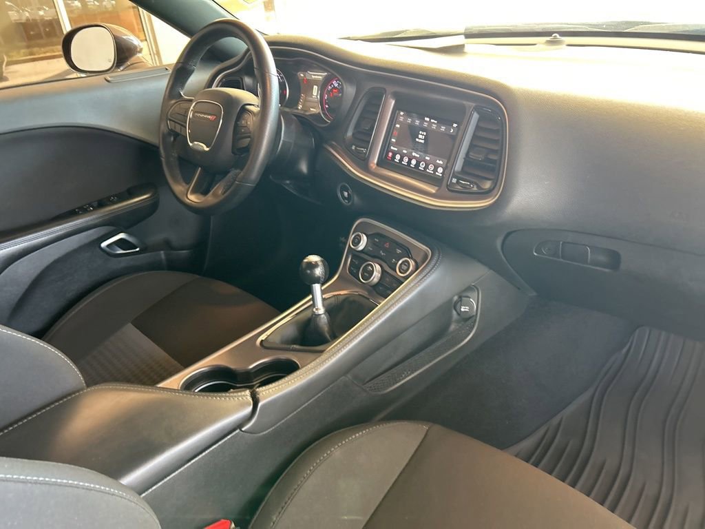Used 2019 Dodge Challenger R/T w/ Performance Handling Group image 20