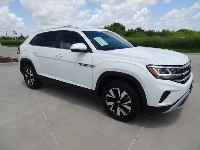 Used 2023 Volkswagen Atlas Cross Sport SE FWD image 3