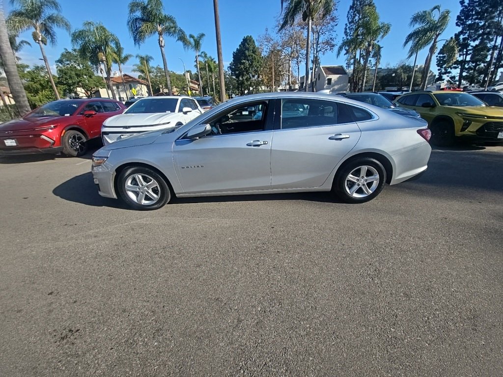 Used 2022 Chevrolet Malibu LT image 4