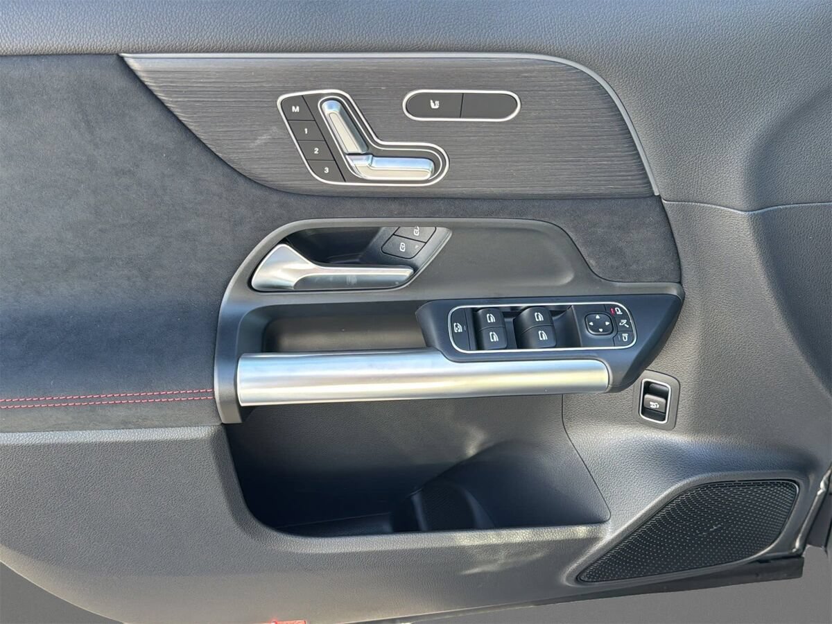 New 2026 Mercedes-Benz GLA 250 4MATIC image 21