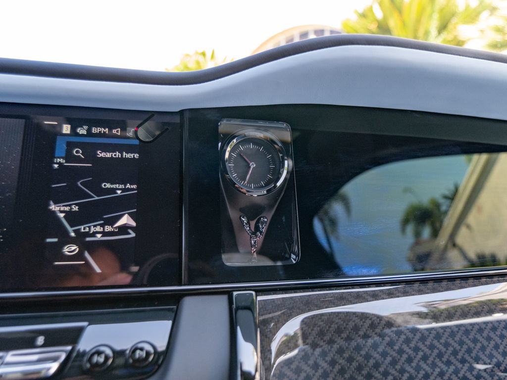 New 2027 Rolls-Royce Cullinan Black Badge AWD/4WD image 13
