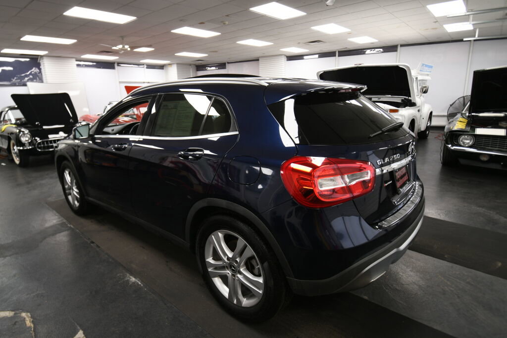 Used 2018 Mercedes-Benz GLA 250 4MATIC image 6