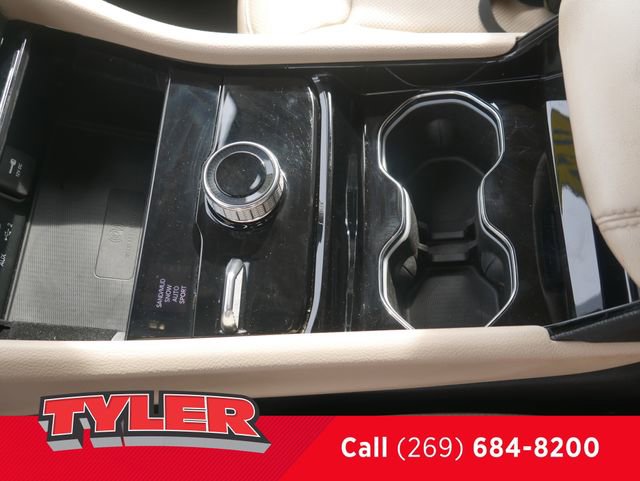 Certified 2022 Jeep Grand Cherokee Limited w/ Luxury Tech Group II AWD/4WD image 38