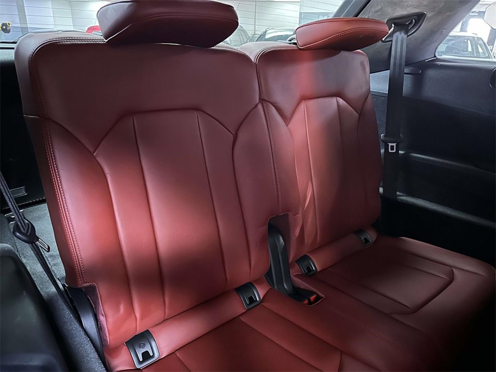 Used 2023 Audi SQ7 Prestige w/ Prestige Package image 19