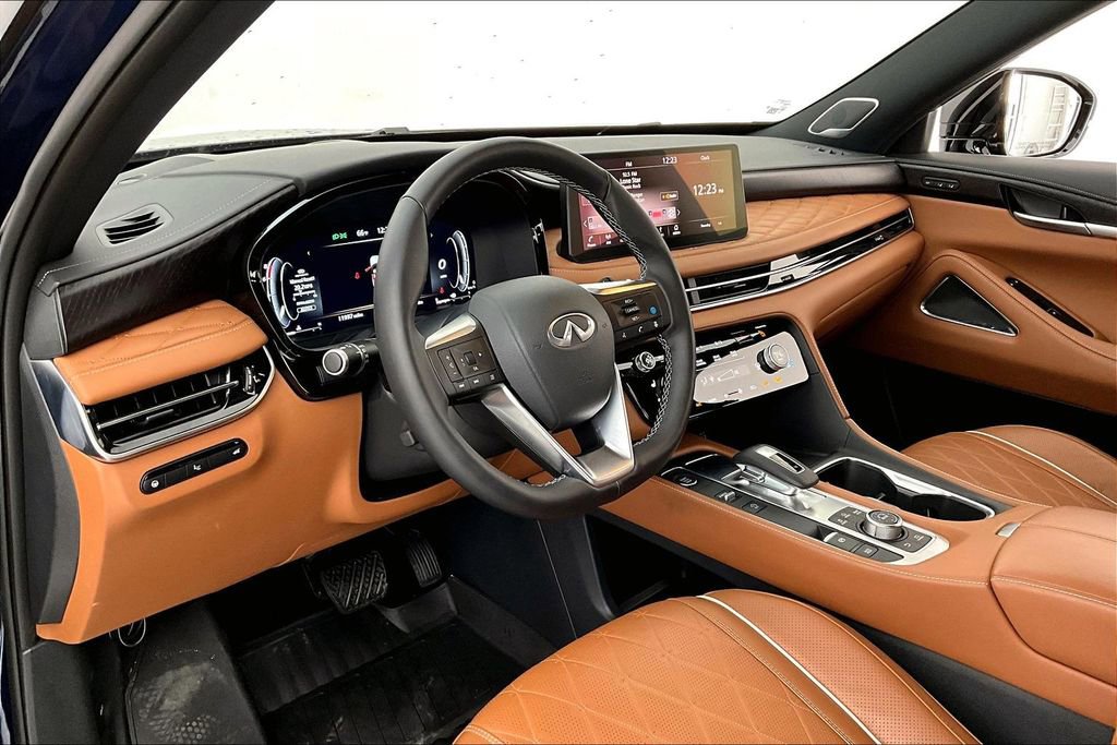 Used 2025 INFINITI QX60 Autograph w/ Cargo Package image 16