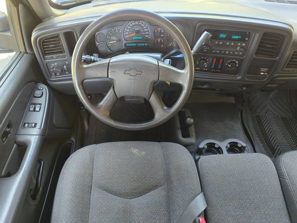 Used 2004 Chevrolet Silverado 1500 W/T w/ Light Duty Power Package AWD/4WD image 10