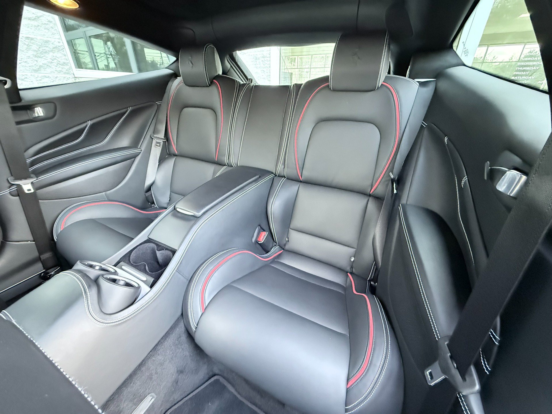 Used 2012 Ferrari FF AWD/4WD image 22