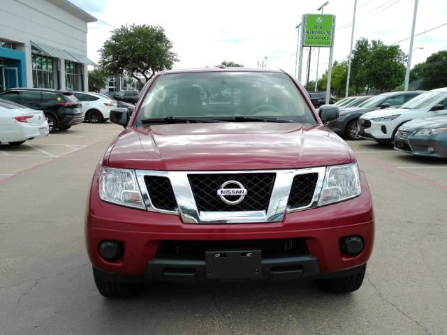 Used 2018 Nissan Frontier SV RWD image 2