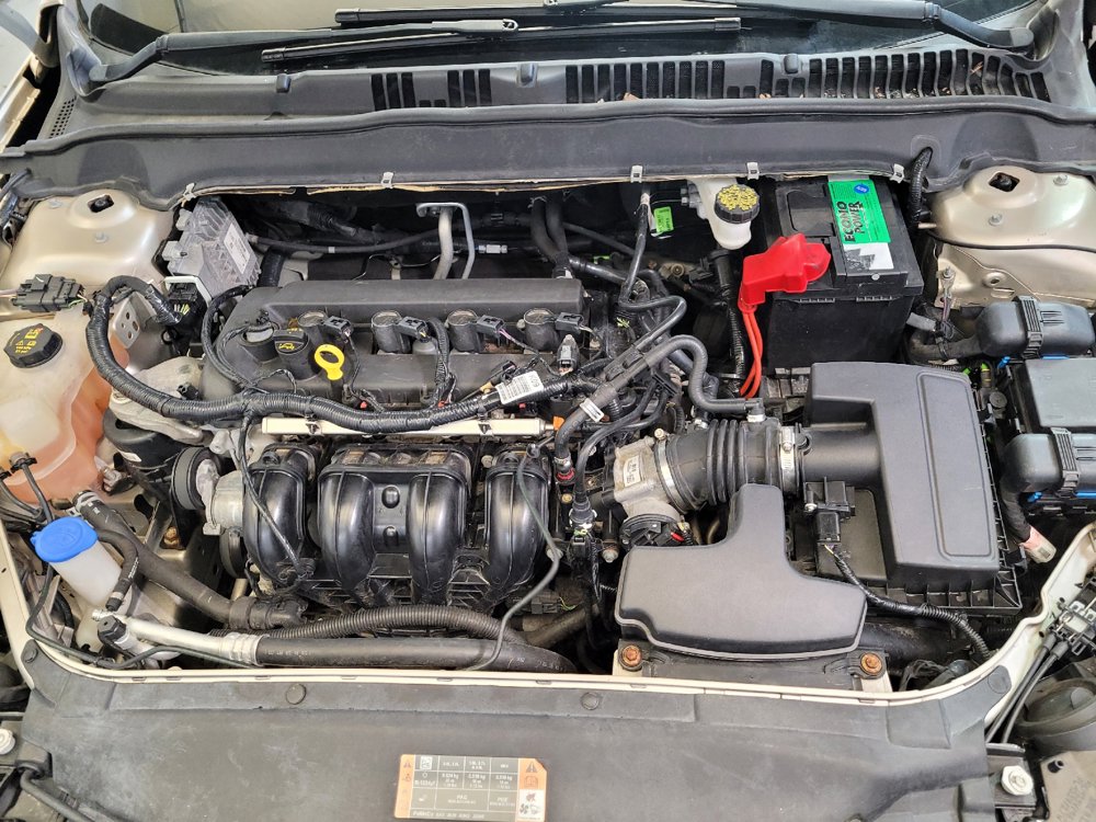 Used 2019 Ford Fusion SE FWD image 31