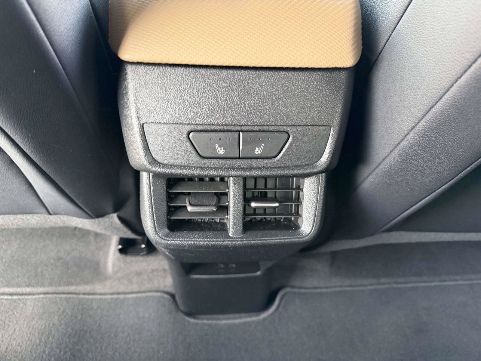Certified 2025 Chevrolet Equinox ACTIV w/ Safety and Technology Package FWD image 15