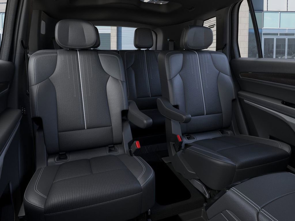 New 2026 Cadillac Vistiq Luxury w/ LPO, Floor Liner Package image 17