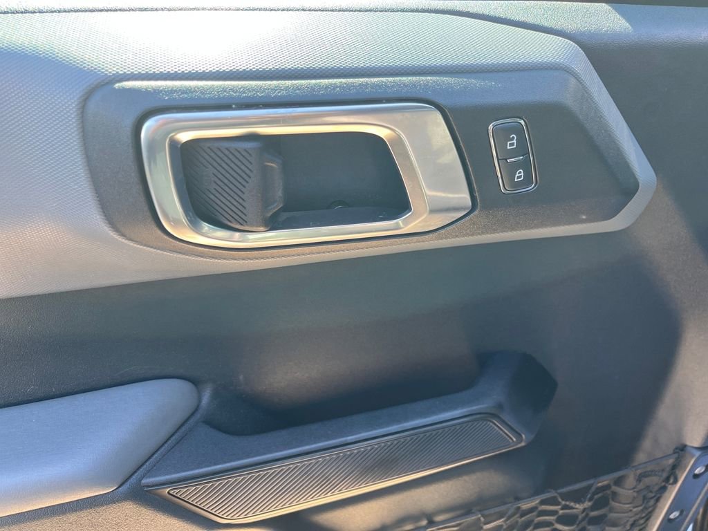 Used 2021 Ford Bronco Big Bend w/ Sasquatch Package image 12