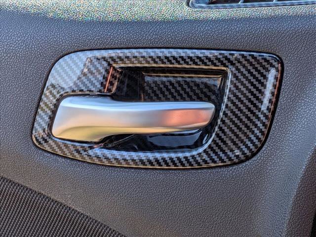 Used 2015 Dodge Charger SE w/ Popular Equipment Group image 3