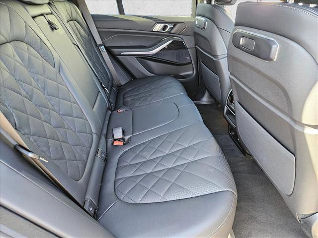Used 2026 BMW X5 xDrive40i w/ M Sport Package AWD/4WD image 19