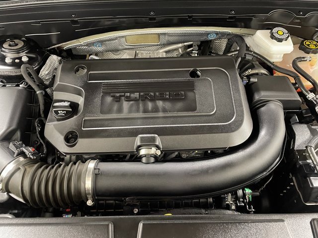 Used 2023 Buick Envision Essence w/ Sport Touring Package image 24