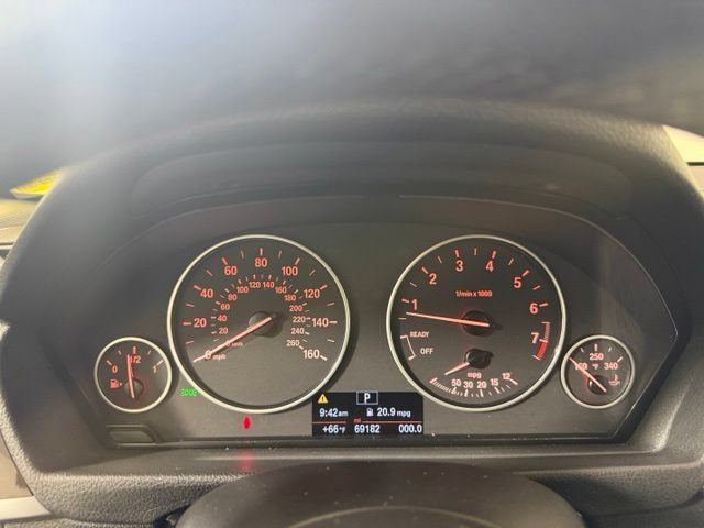 Used 2016 BMW 320i xDrive Sedan AWD/4WD image 13