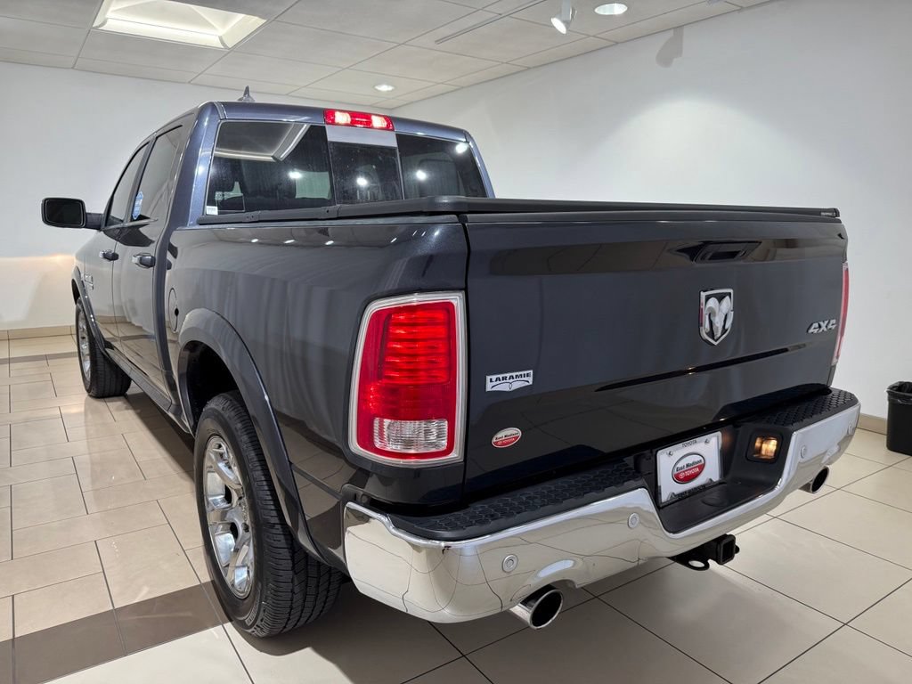 Used 2018 RAM 1500 Laramie w/ Convenience Group AWD/4WD image 3