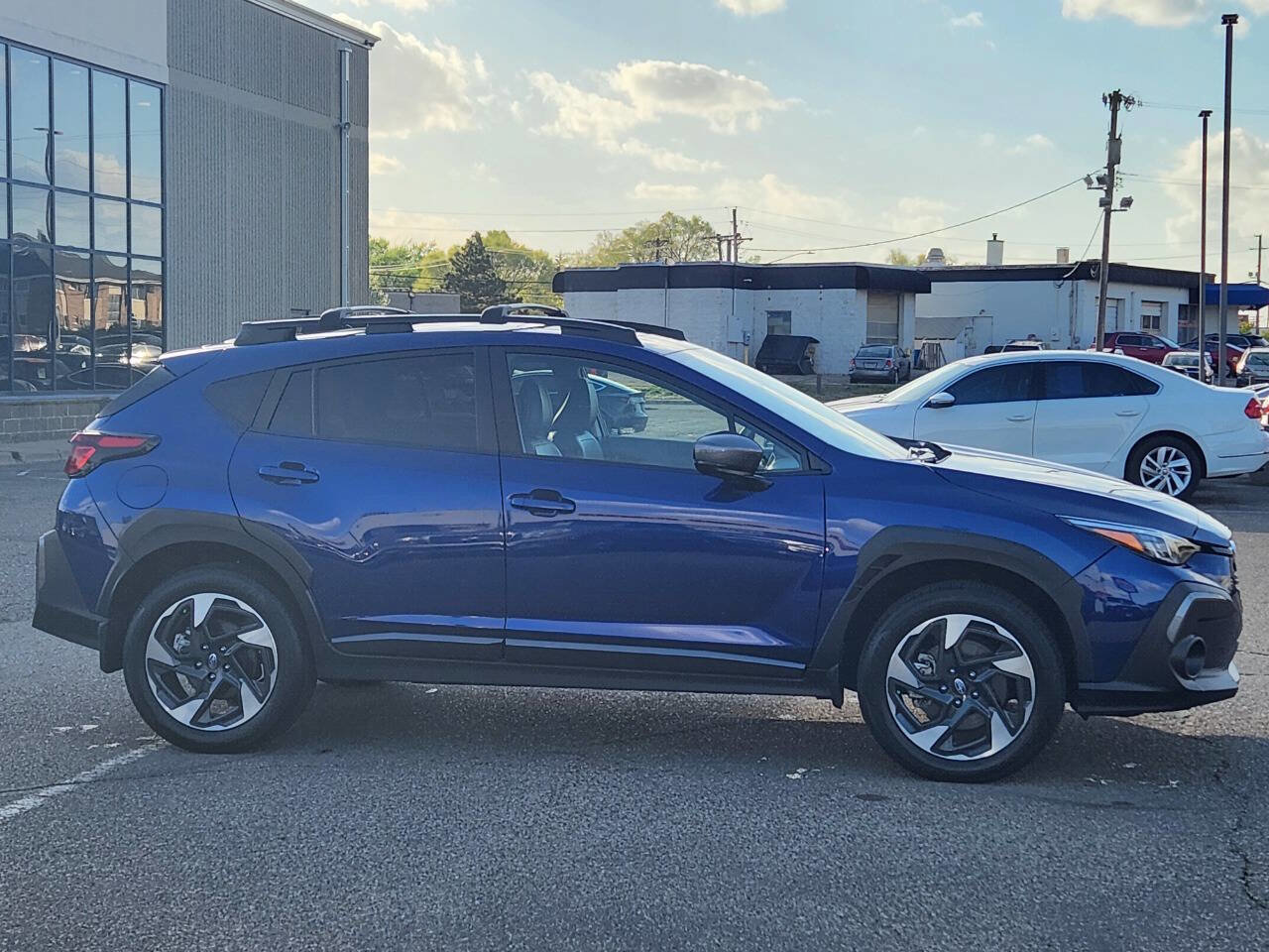 Used 2024 Subaru Crosstrek 2.5i Limited AWD/4WD image 11