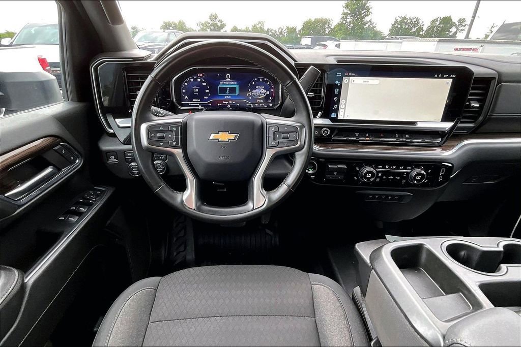 Used 2024 Chevrolet Silverado 3500 LT w/ Convenience Package AWD/4WD image 11