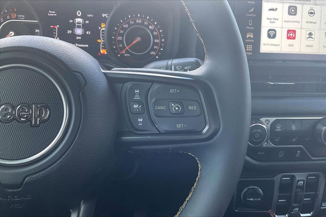 Certified 2024 Jeep Gladiator Mojave AWD/4WD image 28