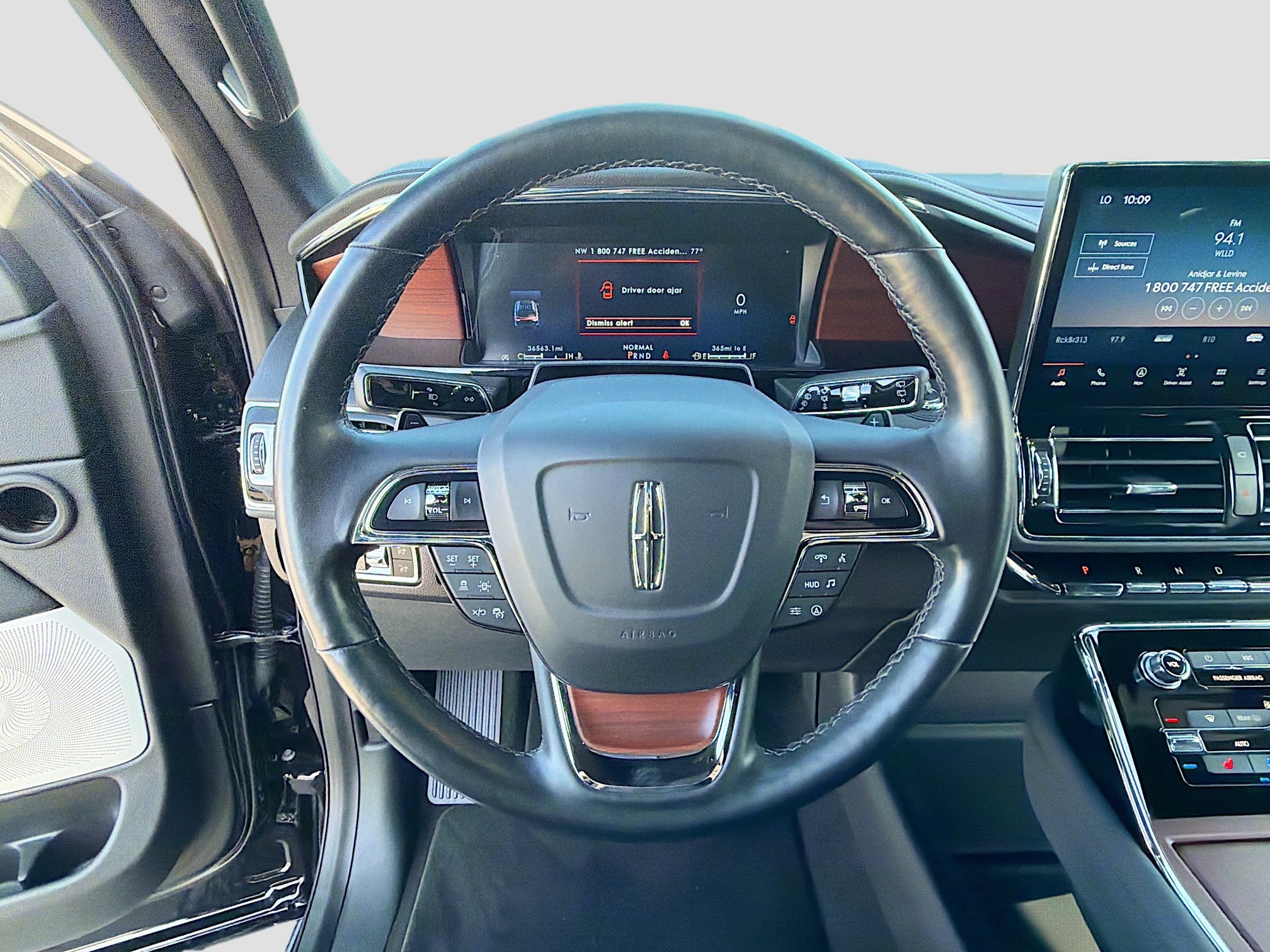 Used 2022 Lincoln Navigator Reserve image 42