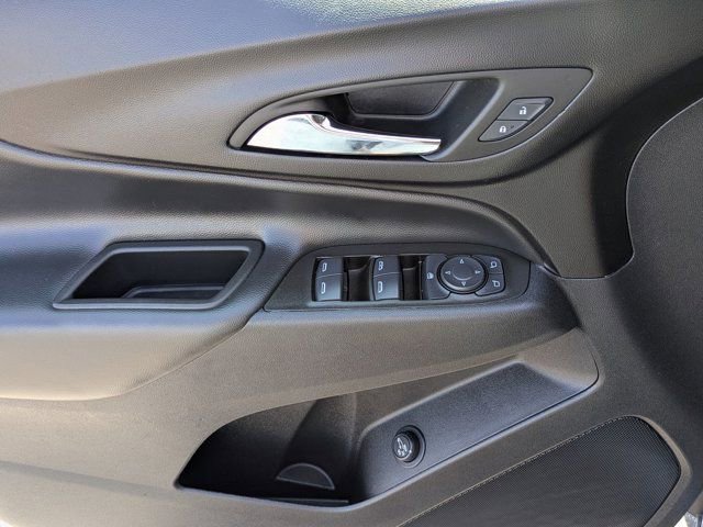 Used 2024 Chevrolet Equinox LT image 18