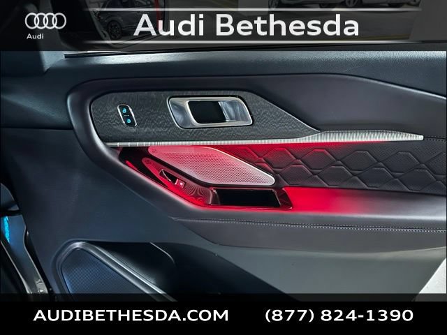 Used 2025 Ford Explorer Platinum w/ LUX Leather Package AWD/4WD image 32