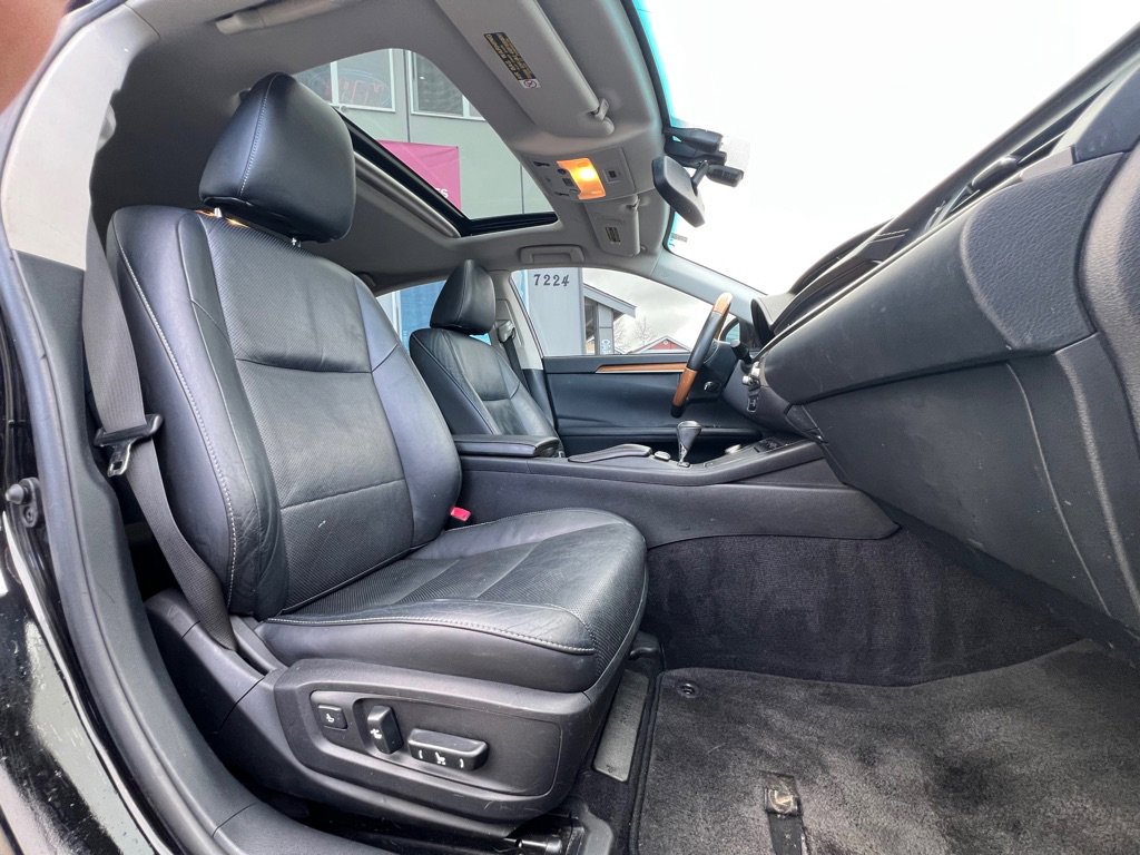 Used 2013 Lexus ES 300h w/ Luxury Pkg FWD image 19