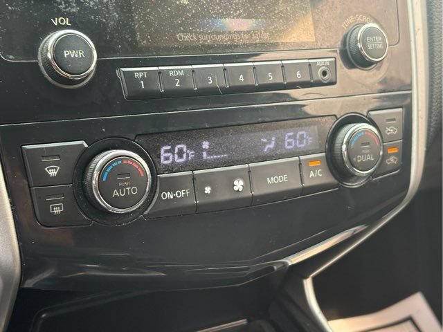 Used 2013 Nissan Altima 2.5 SV FWD image 26